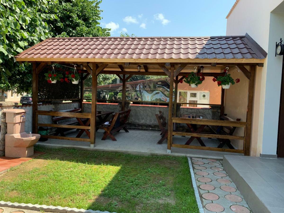 Casa Roka Leilighet Ieşelniţa Eksteriør bilde